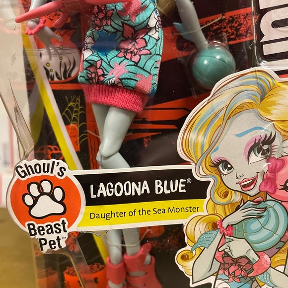Monster High Lagoona Blue Ghoul’s Beast Pet 12” doll. 2015. Collectible NWT NRFB - Picture 4 of 8